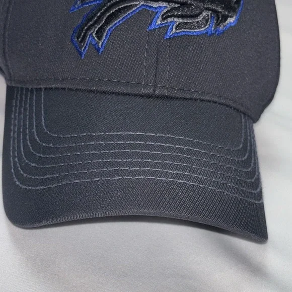 Black & Blue Buffalo Bills Hat Fitted Medium Large - Picture 3 of 8